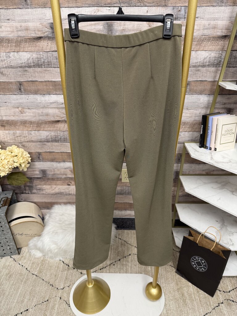 NWT Chicos Olive Green Straight Leg Stretchy Slacks