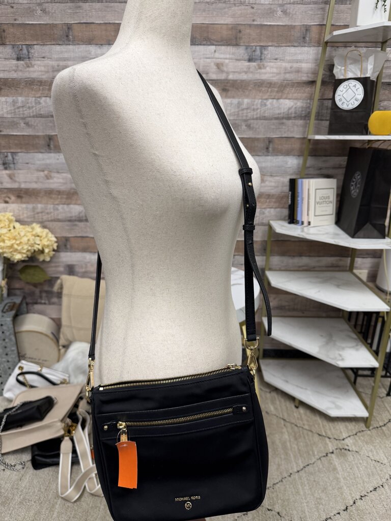 Michael Kors Black Nylon Jet Set Crossboy