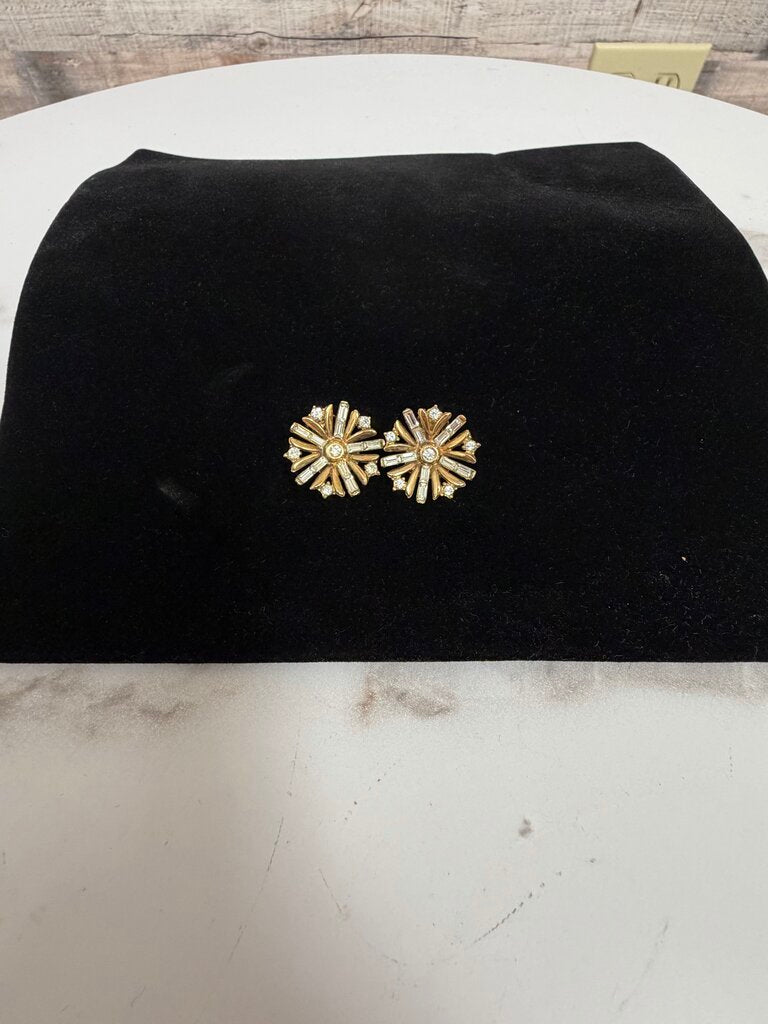 Vintage Rhinestone Starburst Flower Clip On Earring