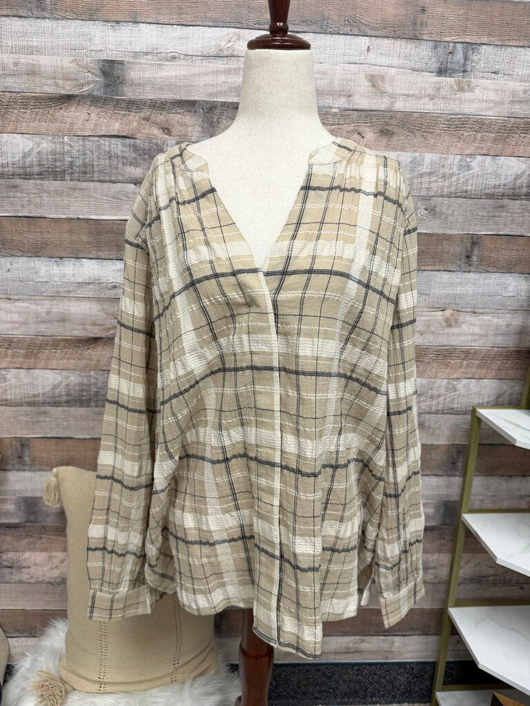 ESPRIT Cream Plaid V-Neck Button Down Shirt