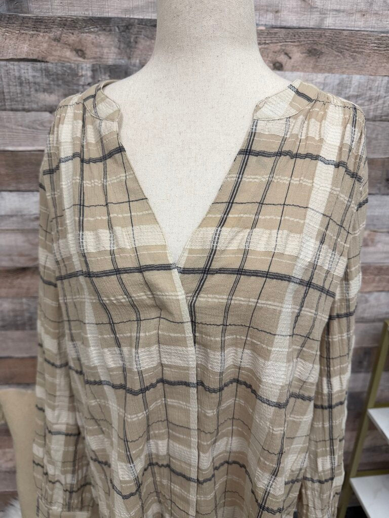 ESPRIT Cream Plaid V-Neck Button Down Shirt