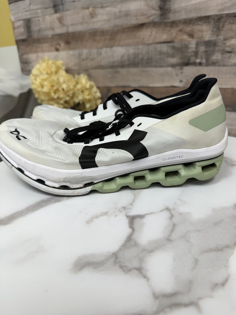 On Cloud cloudboom echo white/sage/black sneakers On Cloud white/sage/black 9.5 women SHOES