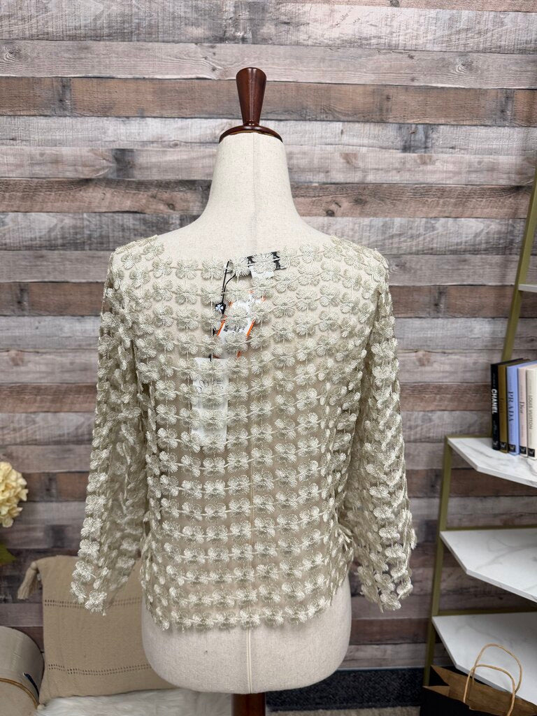 Molly Bracken Premium NWT mesh fine knit cream short sleeve top