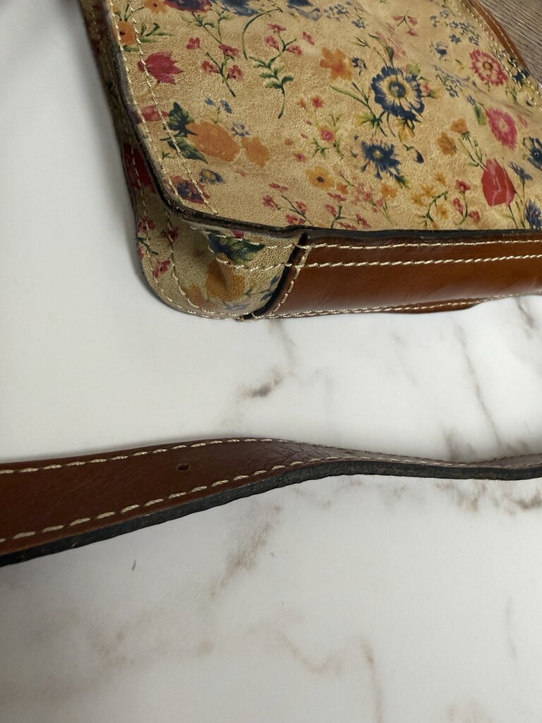 Patricia Nash prairie rose floral print leather crossbody bag