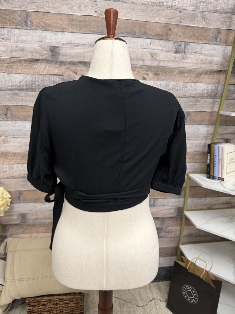 BCBGeneration black wrap tie crop top BCBGeneration Black L women TOPS