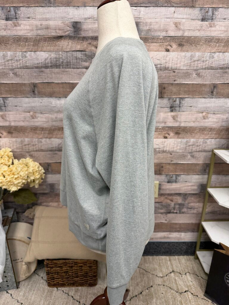 Vuori grey crewneck Vuori grey XL women TOPS