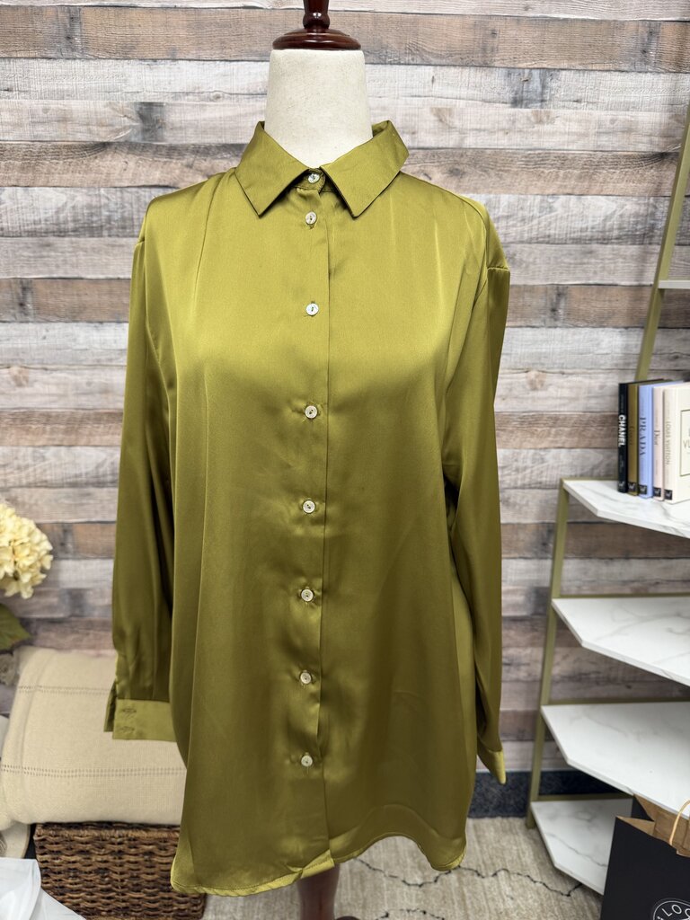 Tahari Pea Green Satin Long Sleeve Button Down NWT Tahari Pea Green Small women TOPS