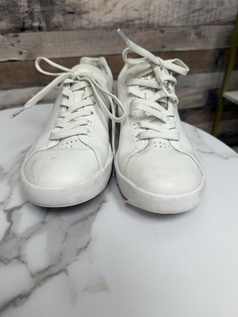 On White Roger Advantage Sneakers On Cloud White 7 women SNEAKERS