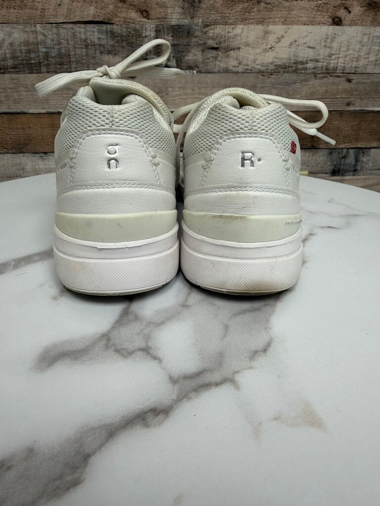 On White Roger Advantage Sneakers On Cloud White 7 women SNEAKERS