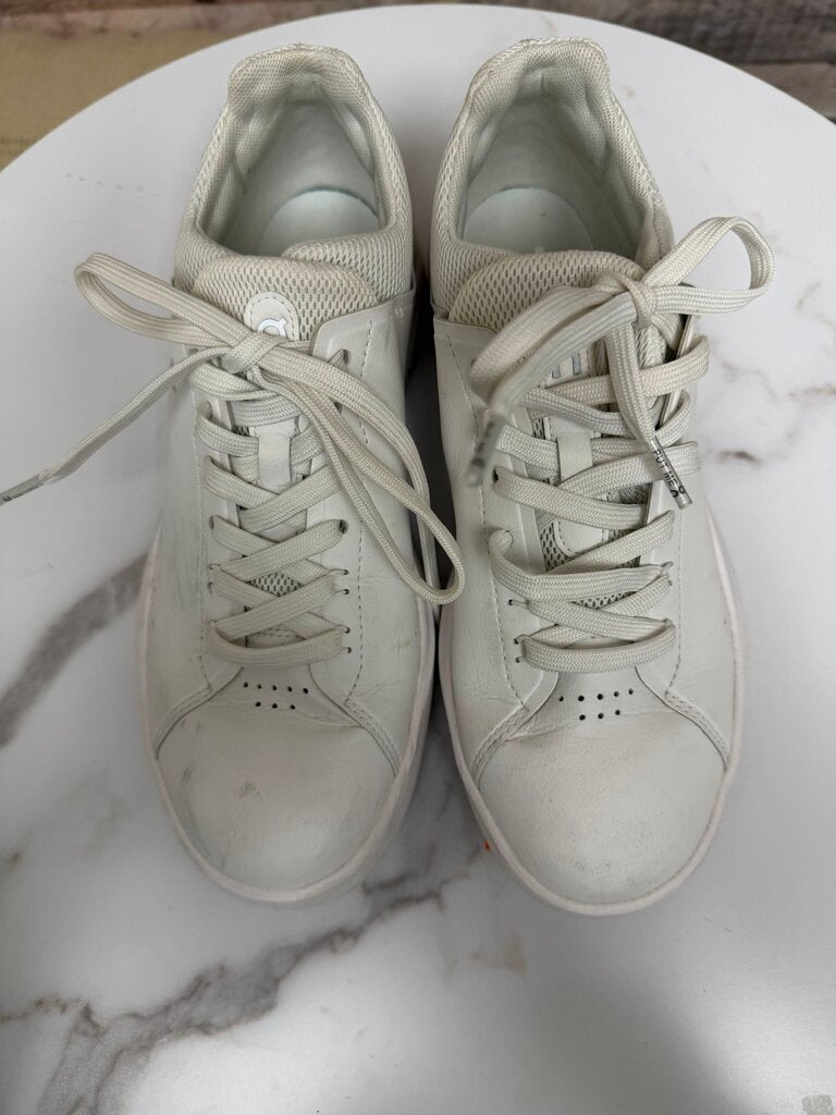 On White Roger Advantage Sneakers On Cloud White 7 women SNEAKERS