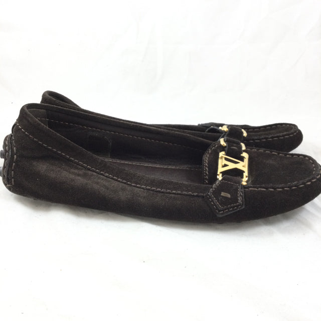 Louis Vuitton Moccasins. Size 38.5