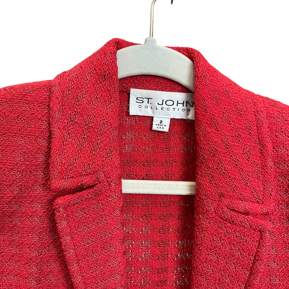 SIZE 2 St John RED KNIT 5 BUTTON BLAZER W/ BELTED SIDESJacket