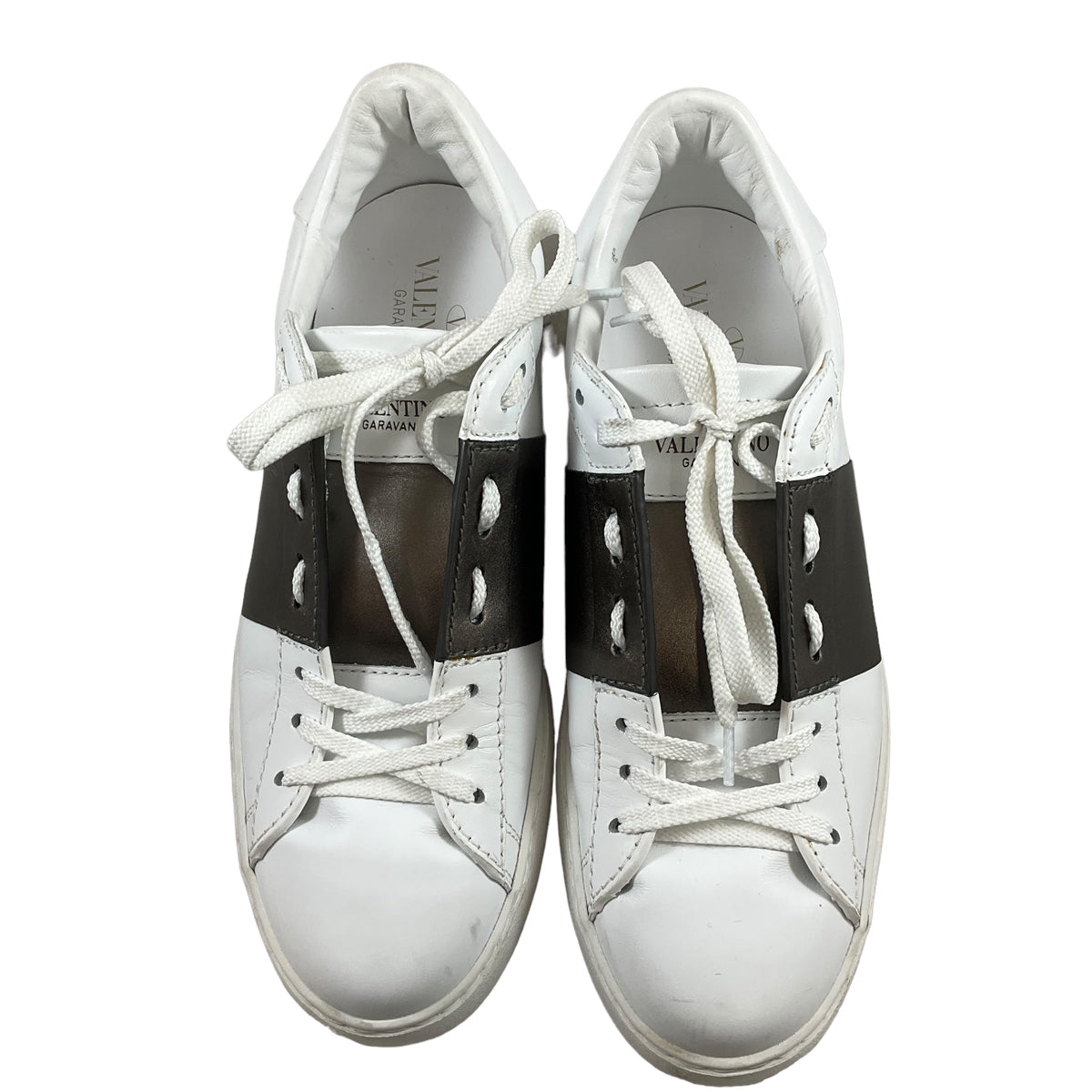 Valentino Rockstud Sneakers. Size 38
