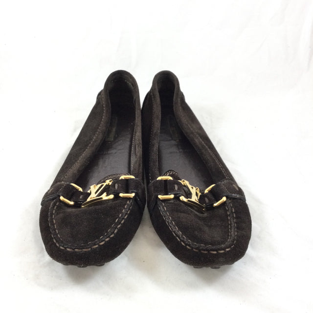 Louis Vuitton Moccasins. Size 38.5