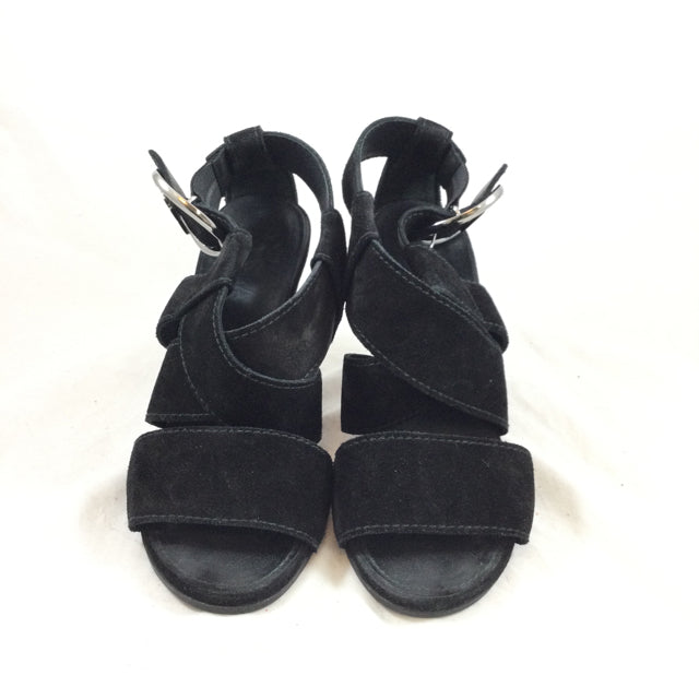 Chanel Suede Wide Strap Wedges. Size 36.5