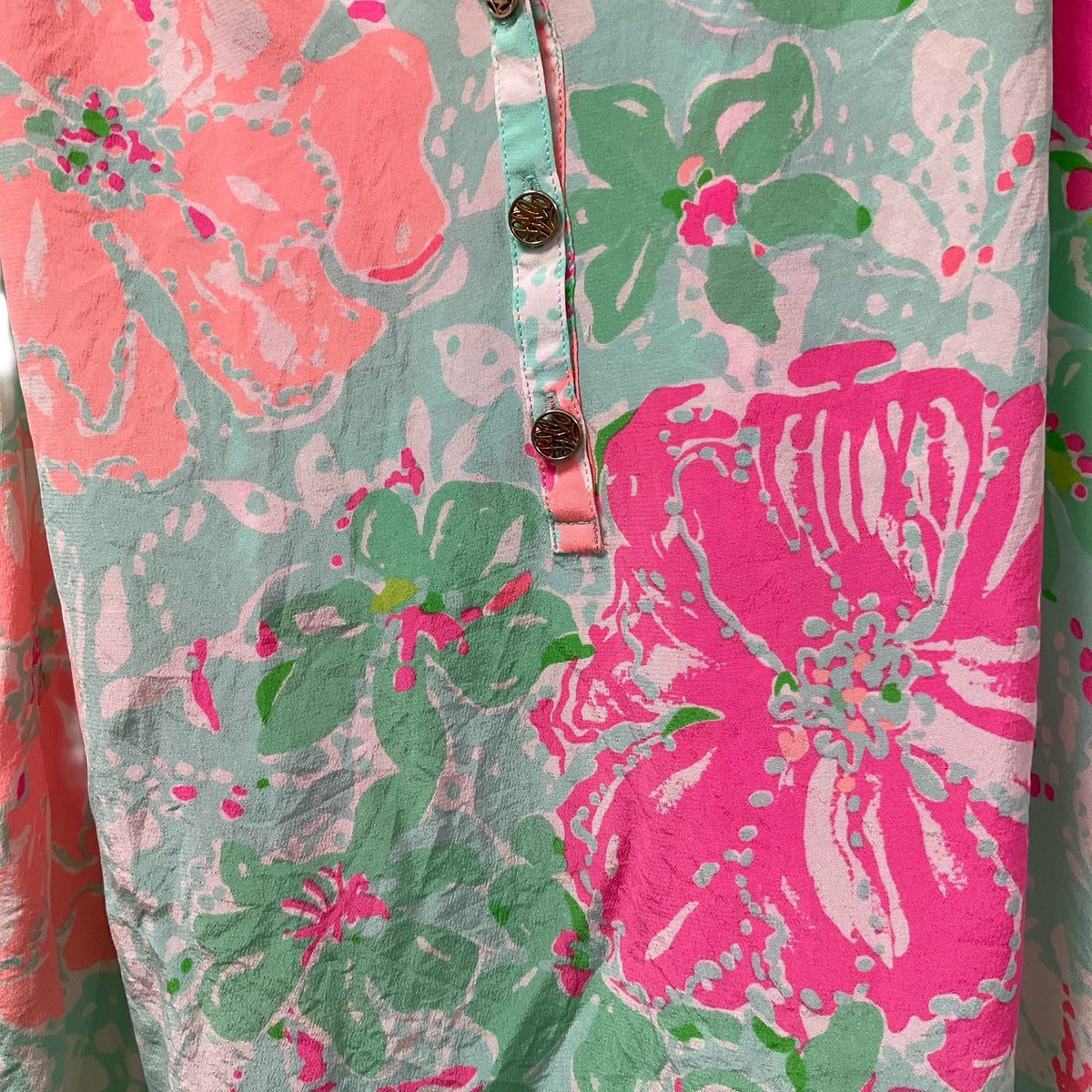 Lilly Pulitzer Tops Size XS.