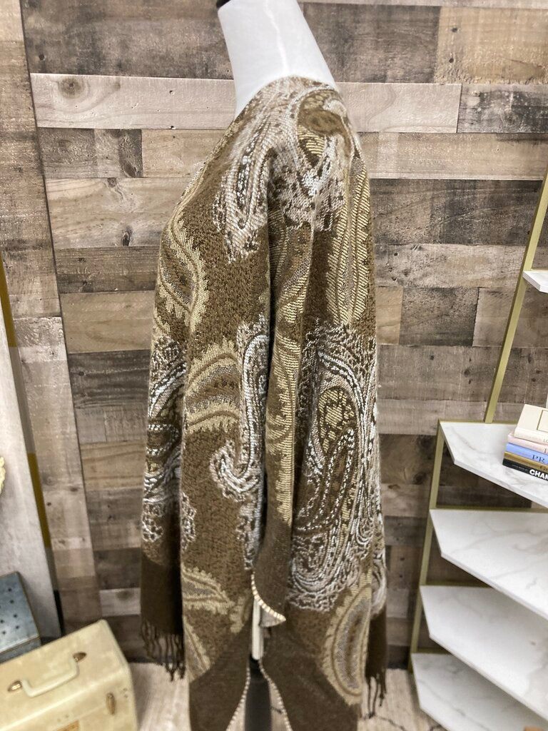 Brown & Tan Paisley Poncho w/Dark Brown Fringe OS
