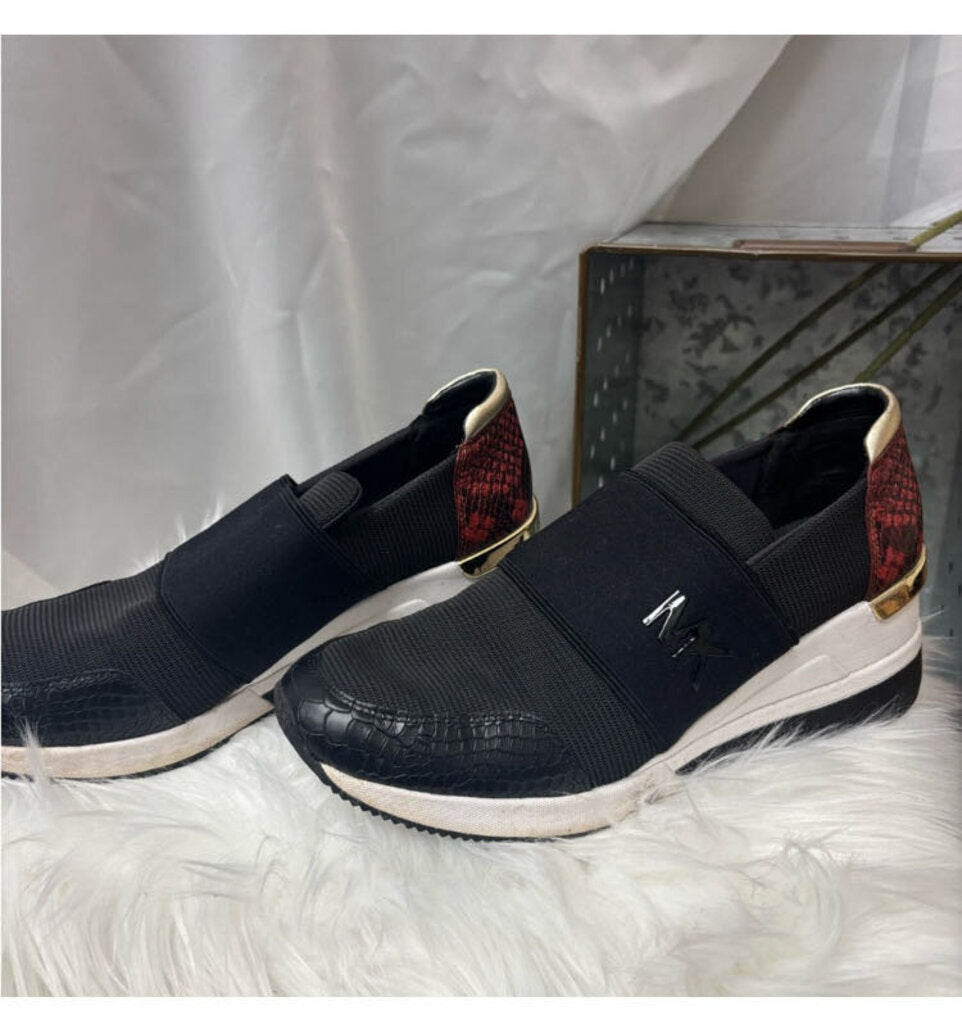 Michael Koss Black w/Red Snake Skin Heel Slip On Trainers Size 10