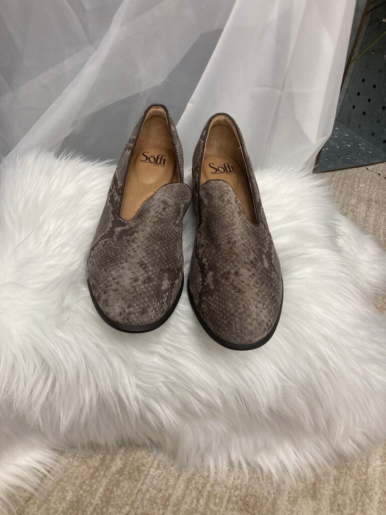 Sofft Tan & Brown Snakeskin Pattern Loafers Size 9