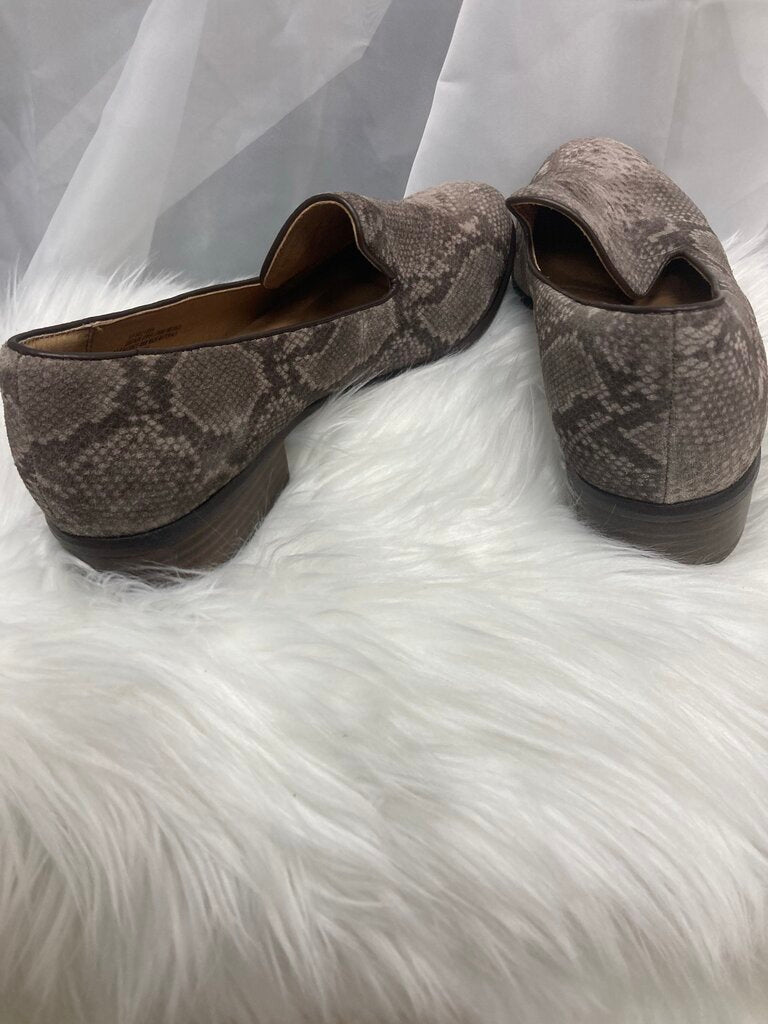 Sofft Tan & Brown Snakeskin Pattern Loafers Size 9