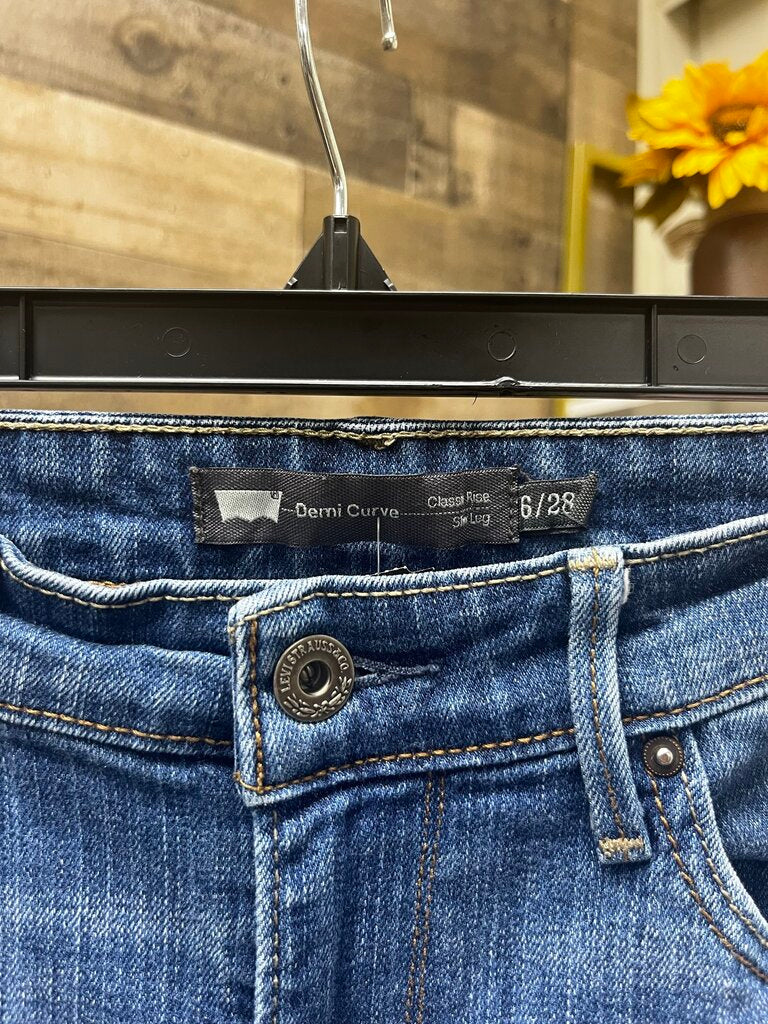 Levi's Classic Rise Slim Leg Denim Size 28