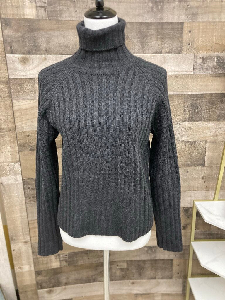 Banana Republic Gray Chunky Cable Turtleneck Sweater Size M