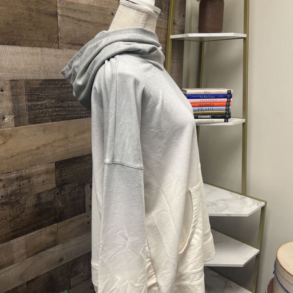 Calia by Carrie Underwood Gray & Cream Dip Dyed Hoodie Size XL