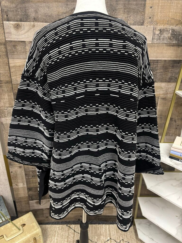 NWT Marla Wynne Black & White Cardigan Sweater Size XL