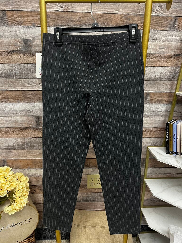 NWT Utopia Gray Pin Stripe Leggings Size M