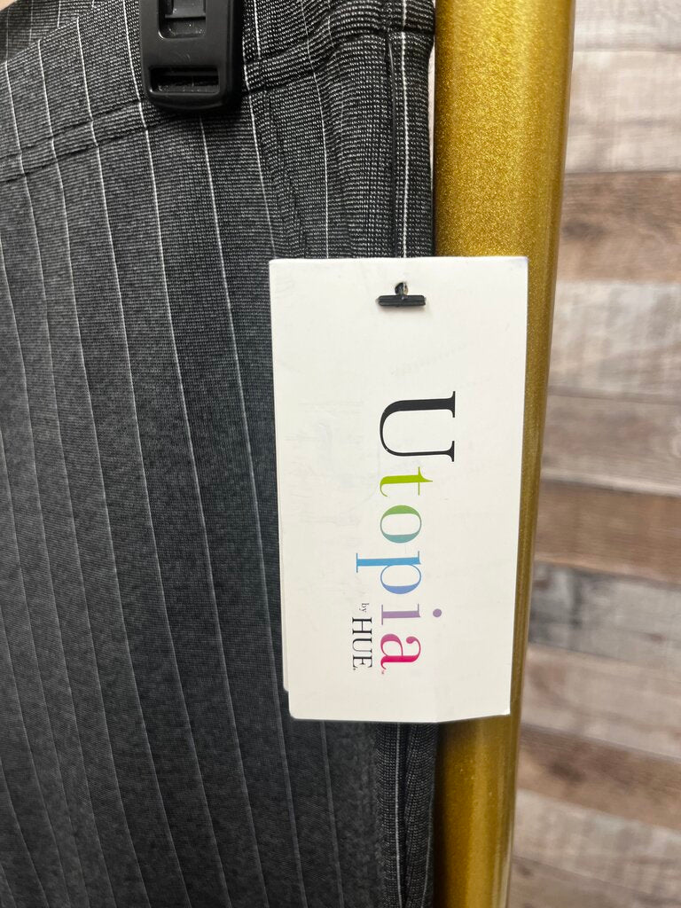 NWT Utopia Gray Pin Stripe Leggings Size M