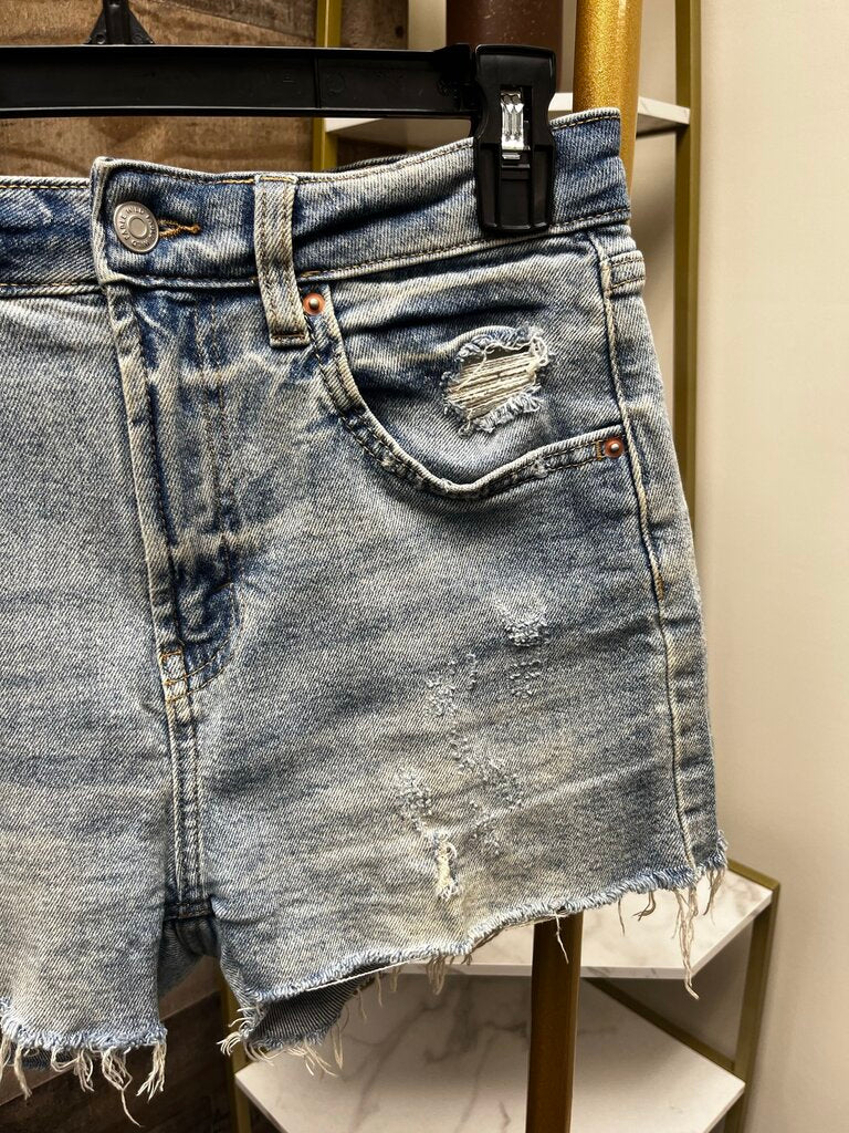 Wild Fable Highest Mom Jean Shorts Size 4