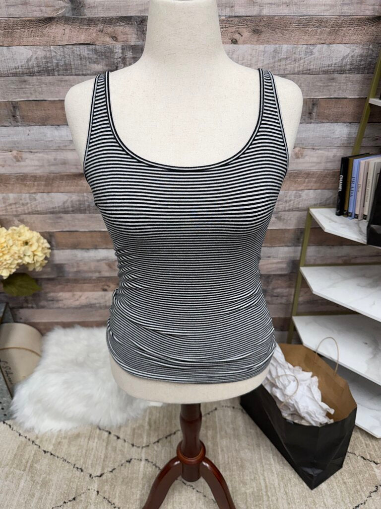 Lord & Taylor Black & White Striped Tank Size M