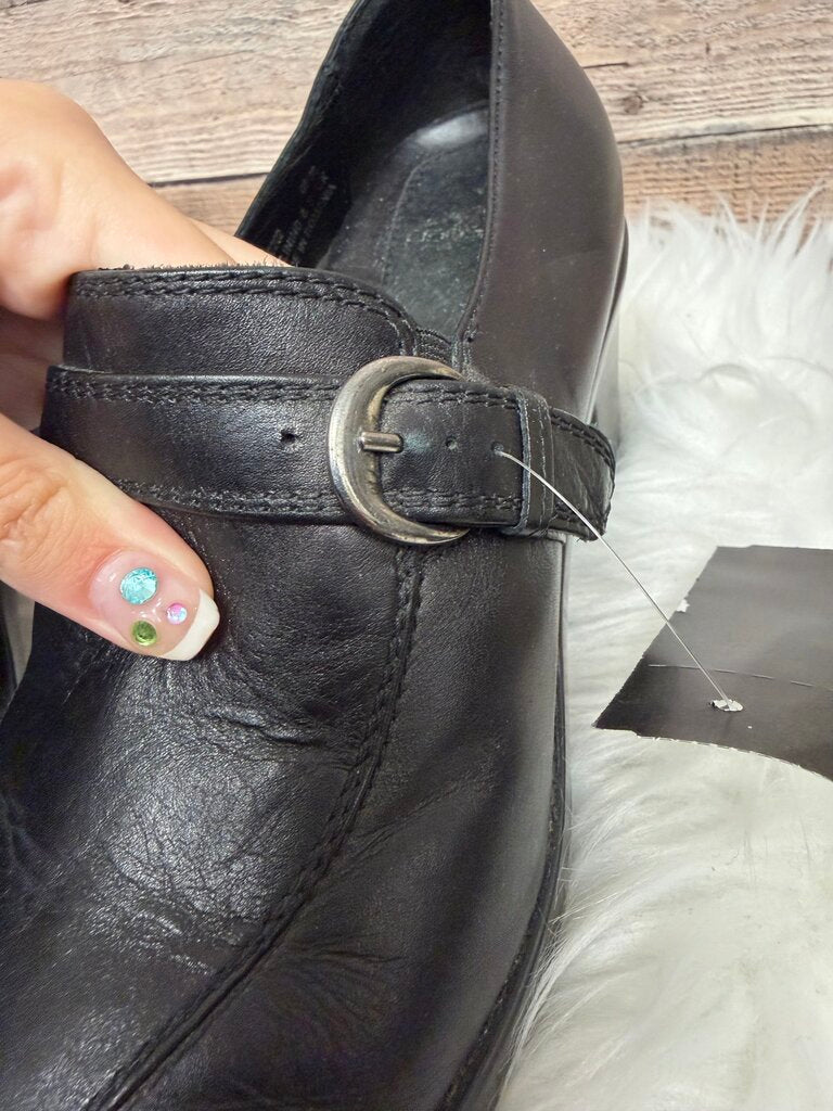 Dansko Black Block Heel Loafers Size 7.5