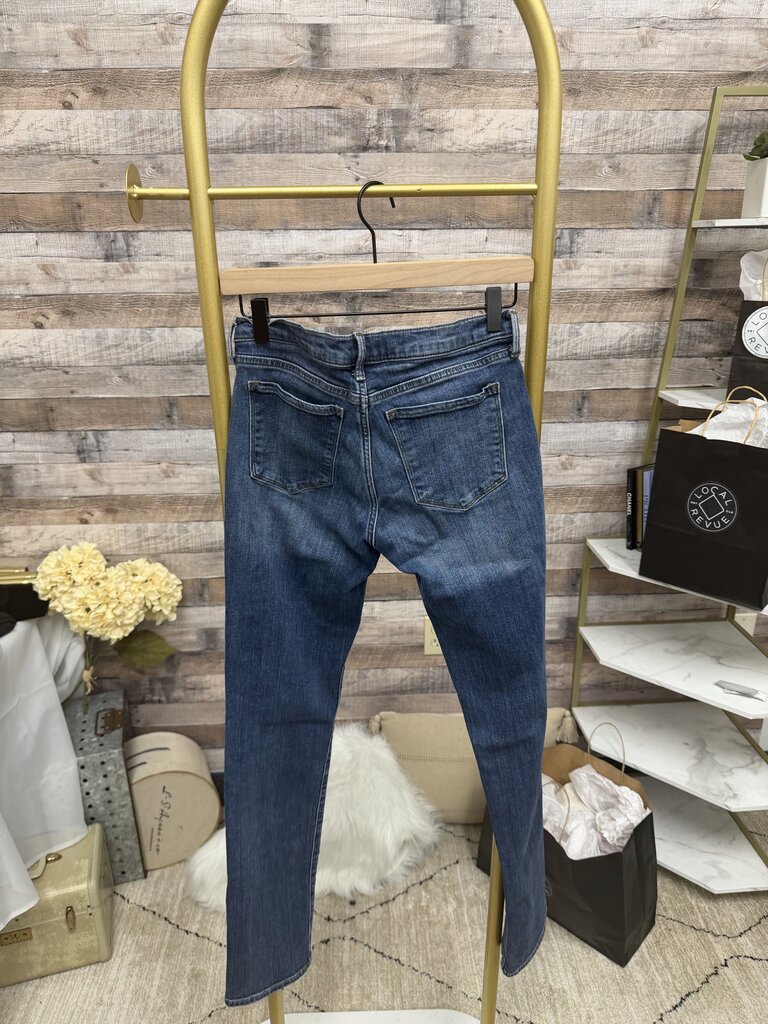 Banana Republic Girlfriend Premium Denim Size 27 Long
