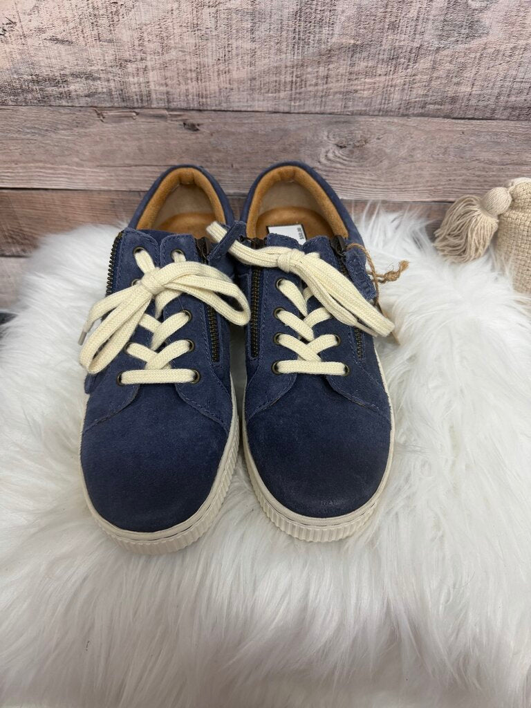 NWT Born Navy Blue Suede Paloma Sneakers Size 8.5