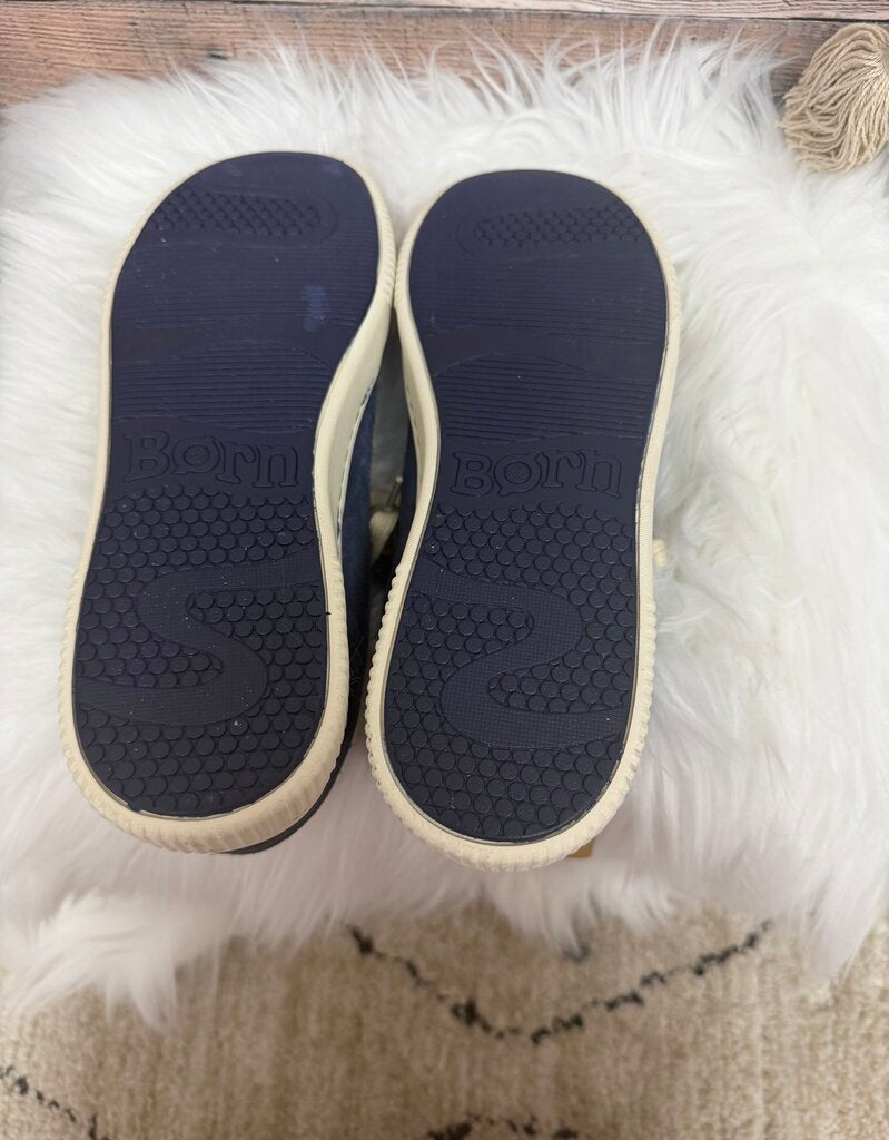 NWT Born Navy Blue Suede Paloma Sneakers Size 8.5