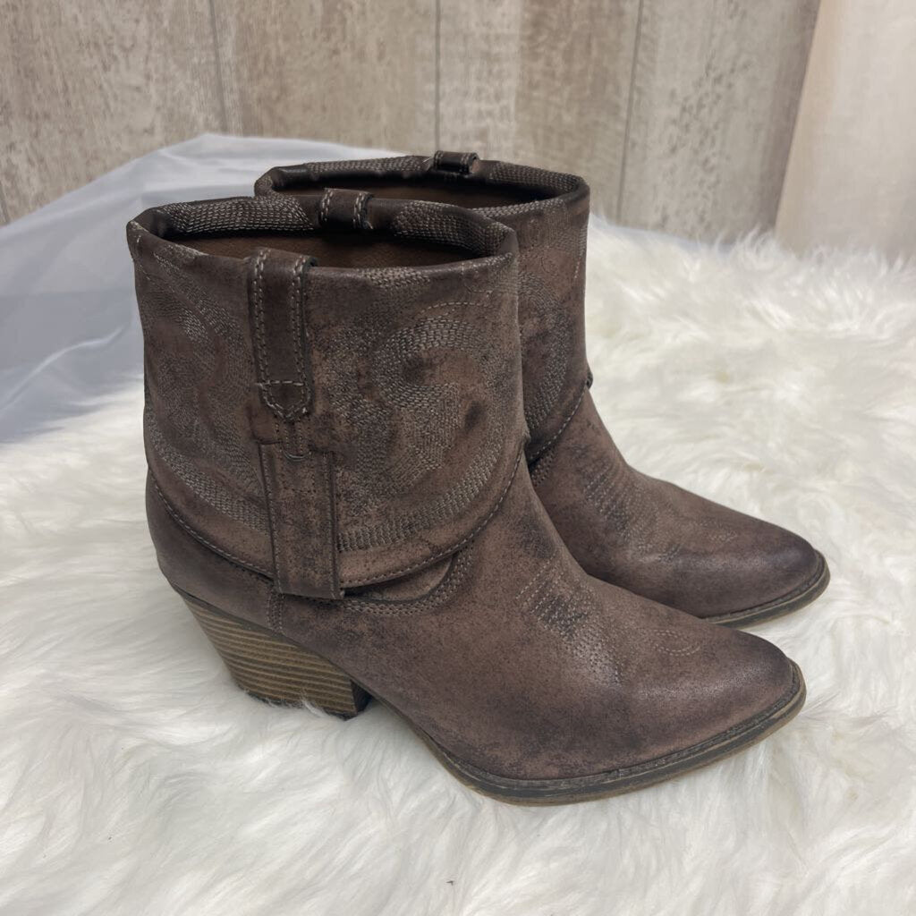 Mia Bootie Gray Size 7