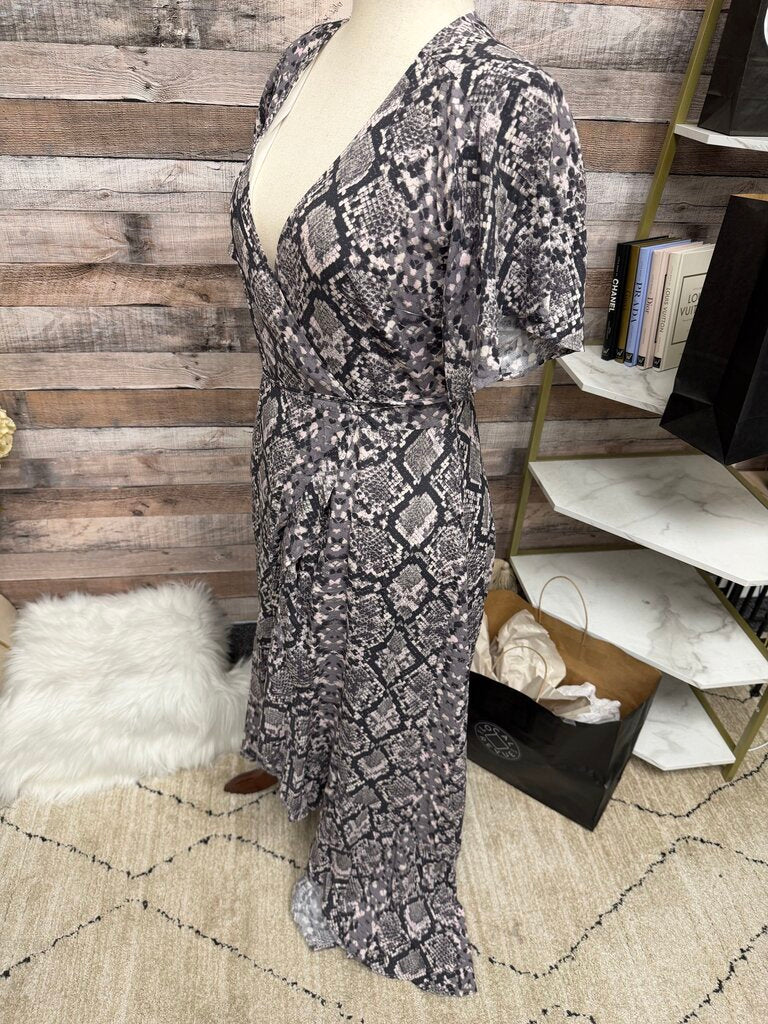 Leith Snakeskin Wrap Short Sleeve Maxi Size M