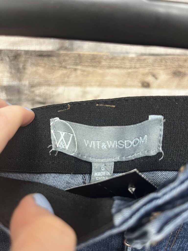 Wit & Wisdom Stretch Waist Denim Size 6