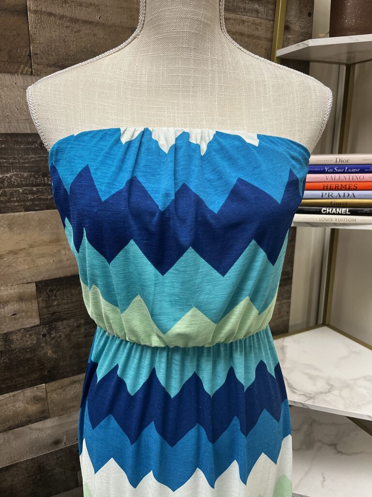 Francesca's Sleeveless Blue/Aqua Maxi Size S
