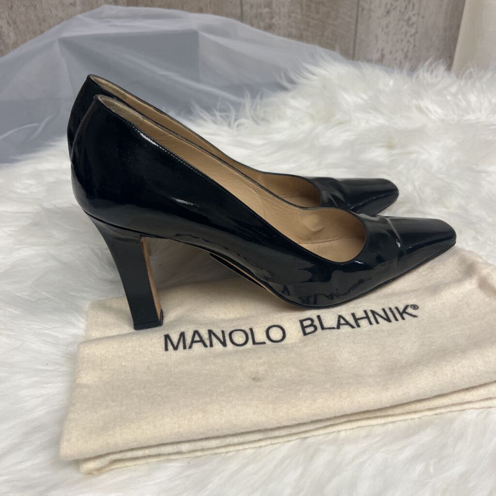 Manolo Blahnik Black Patten Leather Pumps Size 8.5/39
