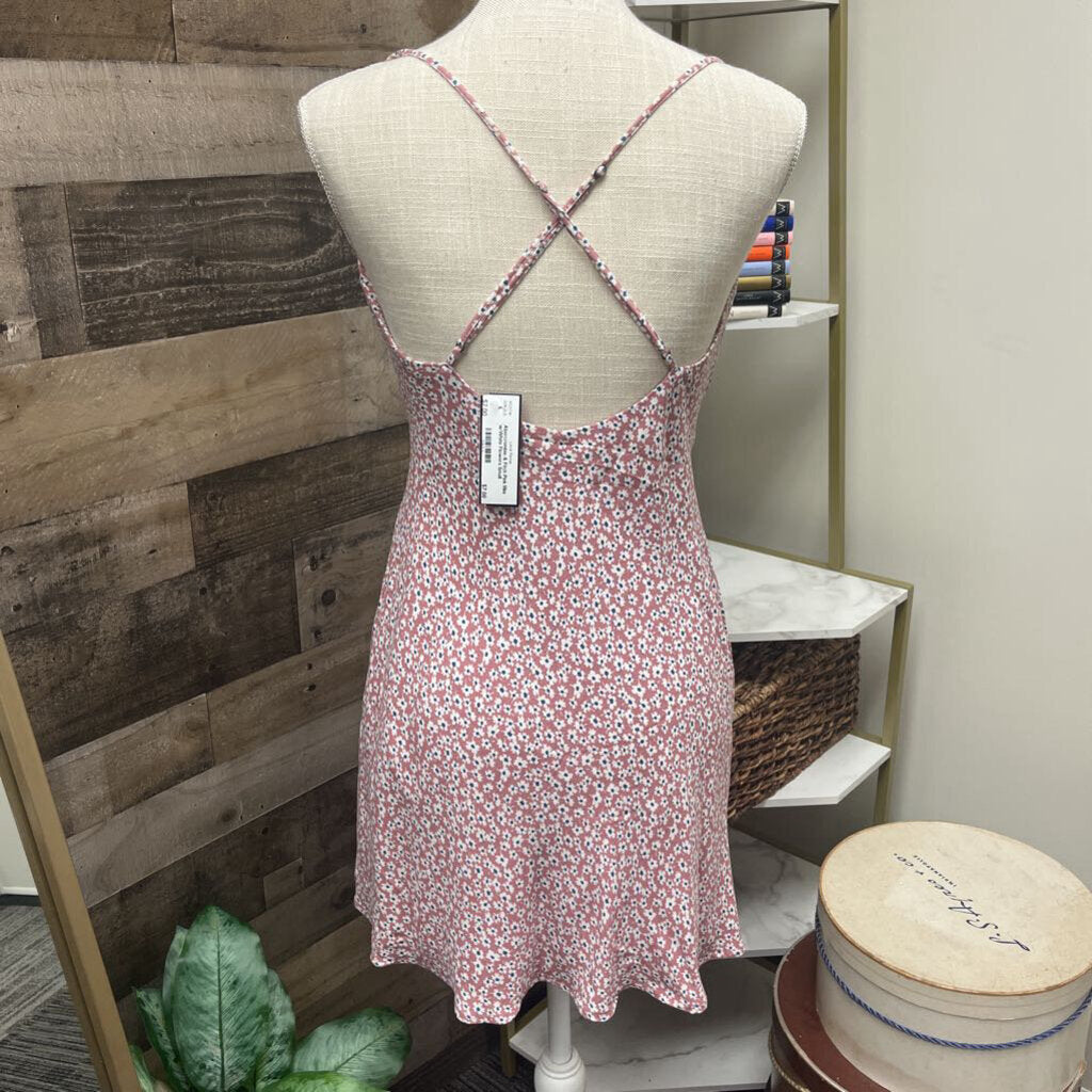 Abercrombie & Fitch Pink Mini w/White Flowers Size S
