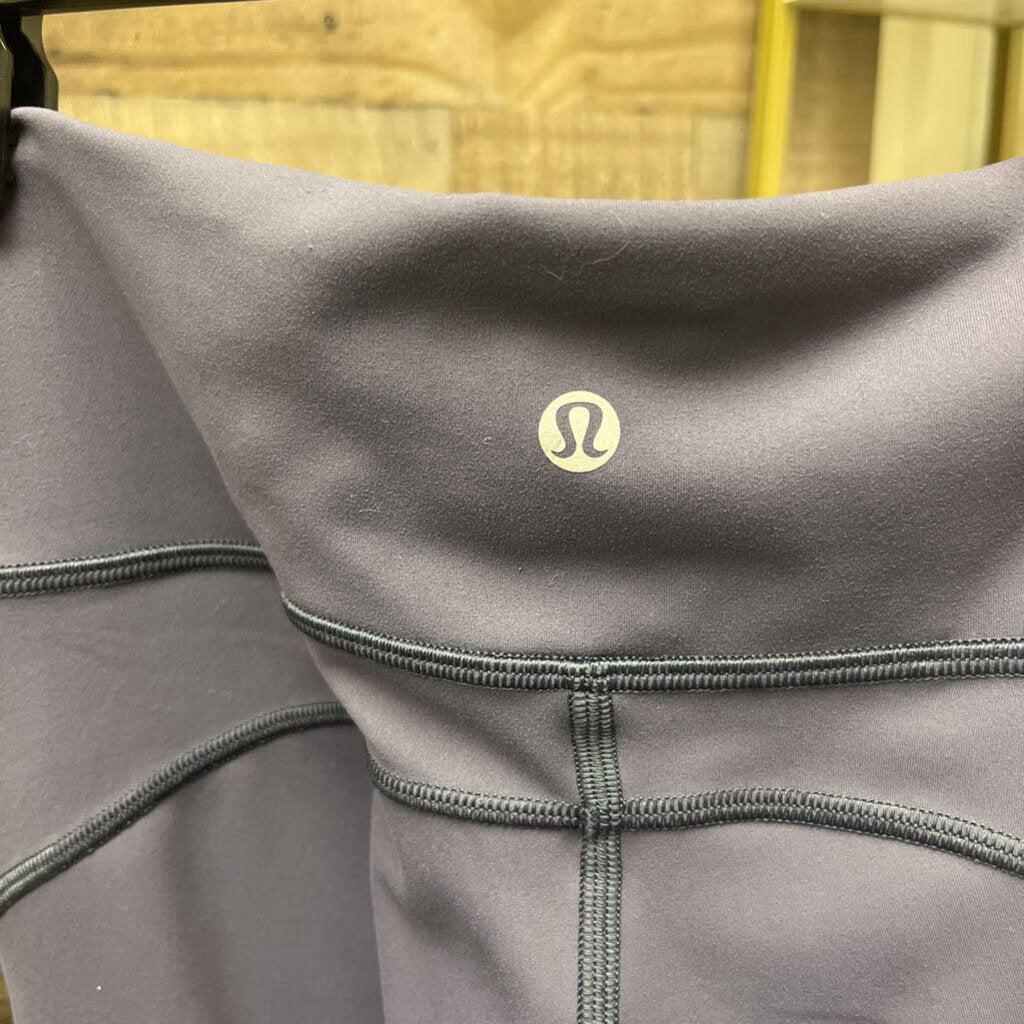 Lululemon Lilac Cropped Leggings Size 6