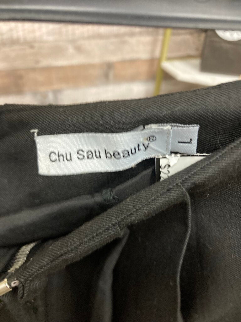 Chu Sau Beauty Black Pleated Mini Skirt Size L