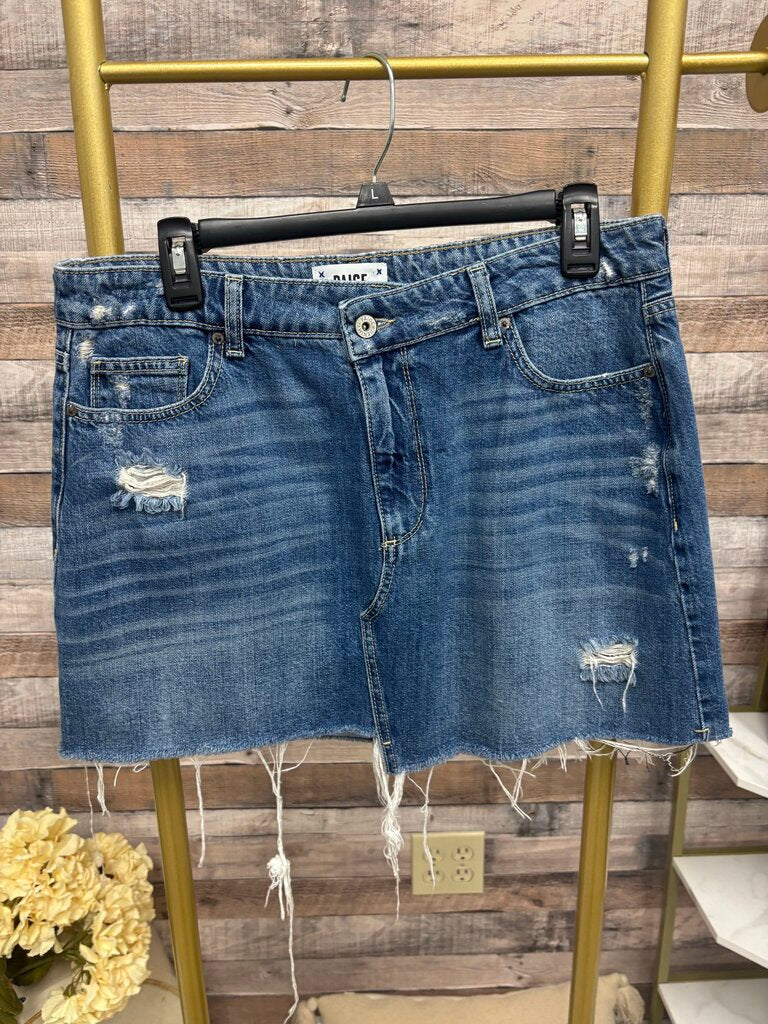 Paige Blue Denim Mini Skirt w/Frayed Hem Size 6