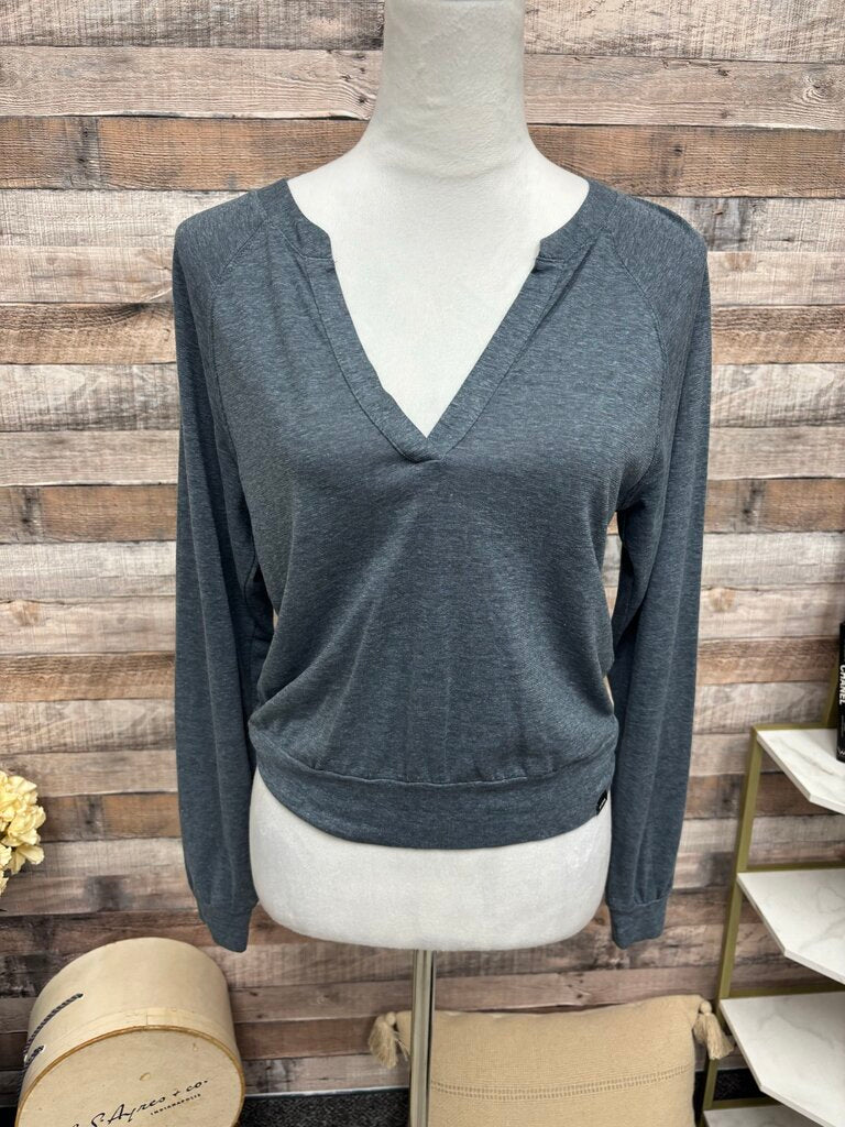 Prana Gray/Blue Long Sleeve V-neck Tee Size XS