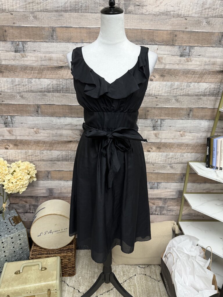 White House Black Market Black Ruffle Neck Size 4