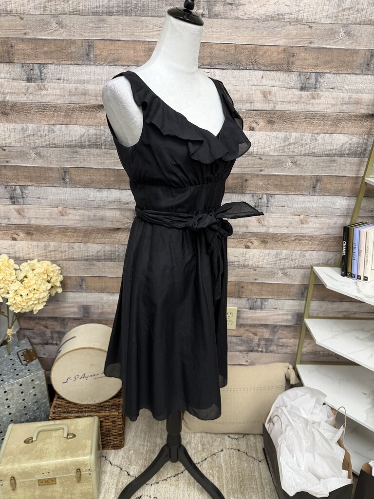 White House Black Market Black Ruffle Neck Size 4