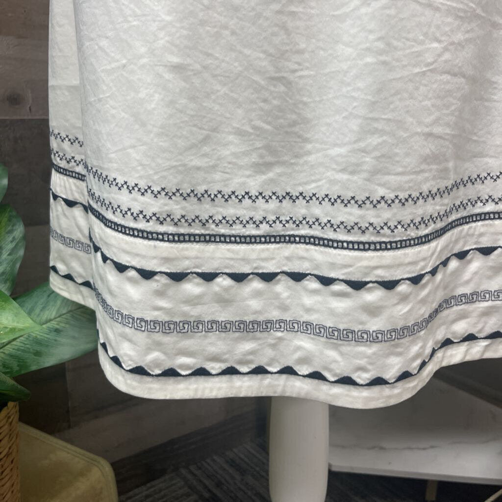 BCBGMaxzria Off White Dress w/Blue Sash Belt Size 4
