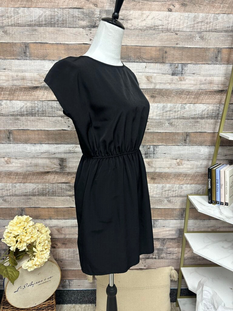 ASOS Black Short Sleeve V-Neck Size 6